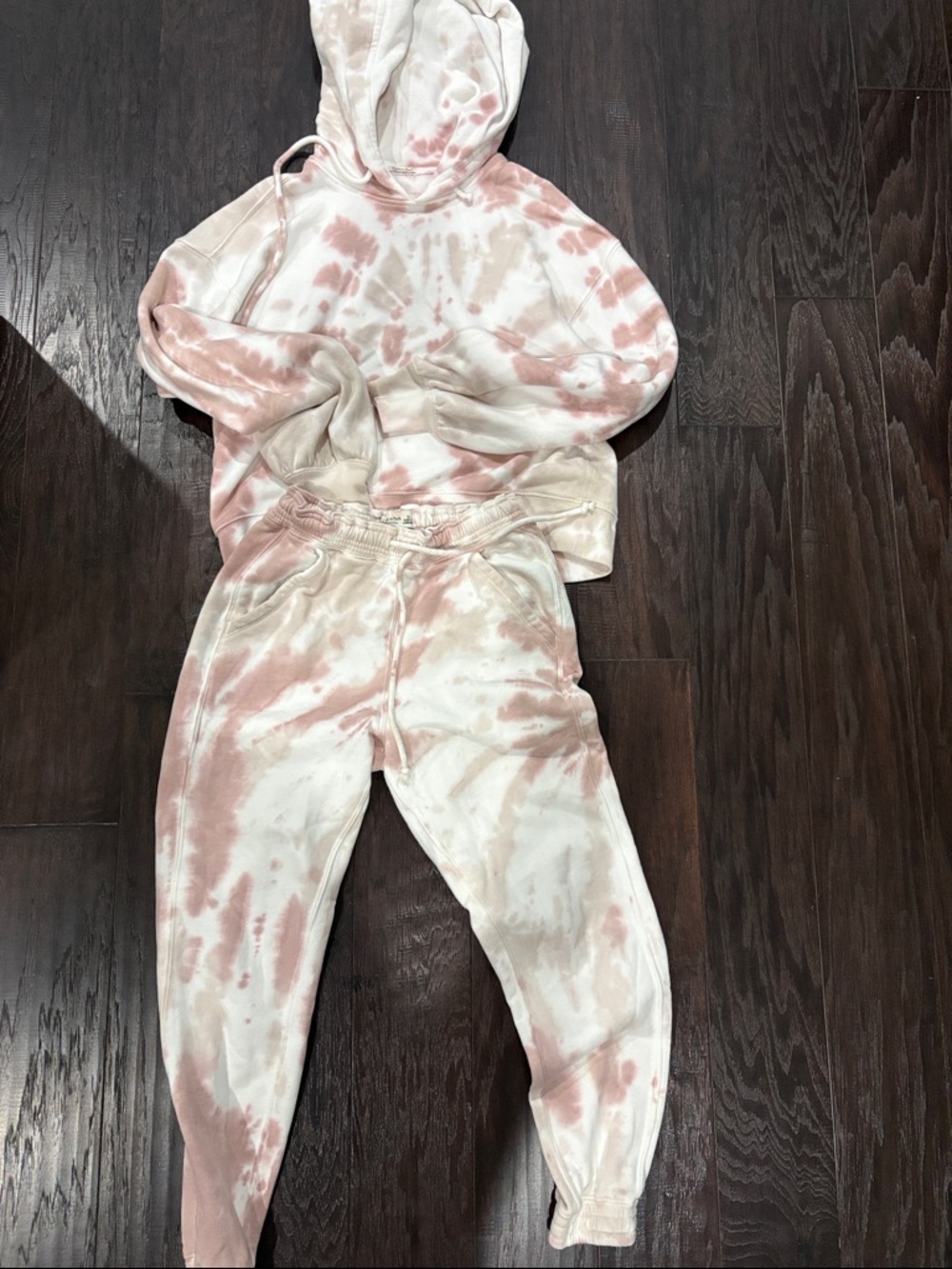 Women’s Abercombie Tie-Dye Jogger Bottoms and Hoodie - Blush Pink & White